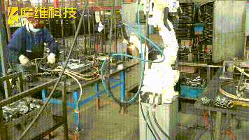 為什么要用焊接機器人，很多企業(yè)都選擇它