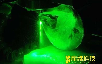 <b>光學玻璃加工:水導激光如何實現亞微米級裂紋控制?</b>